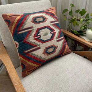 20x20 Woven Southwest Pillow w/ Insert - NEW